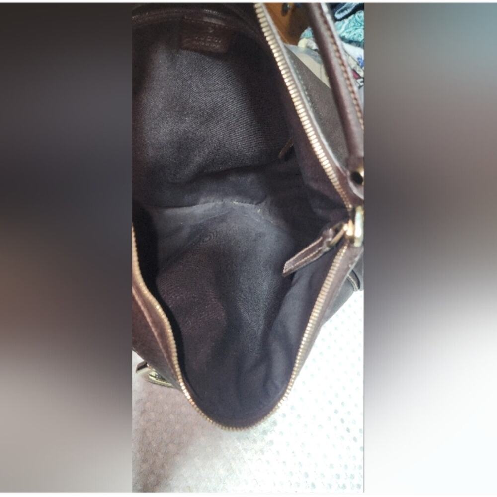 GUCCI EUC GG SIGNATURE LARGE ABBEY HOBO BAG - Picture 7 of 9